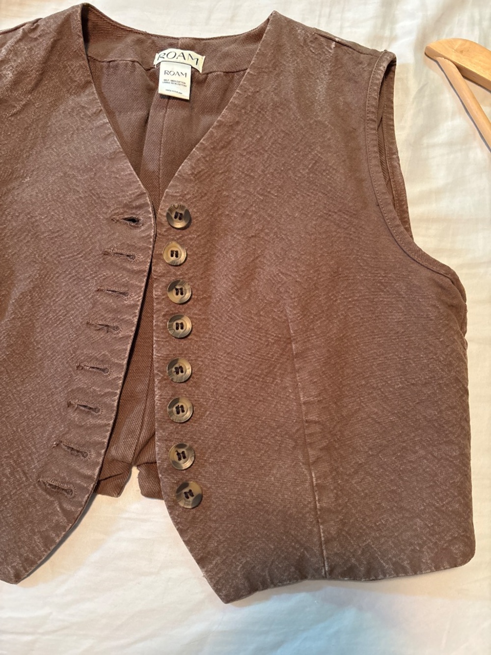 ROAM Joan Vest - Picture 7 of 16